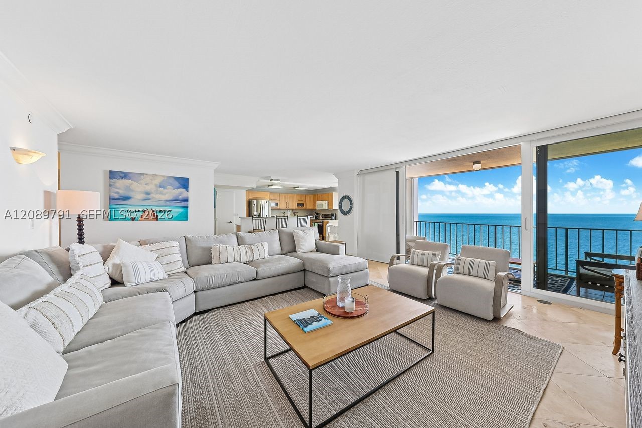 881 Ocean Dr #19C, Key Biscayne FL 33149