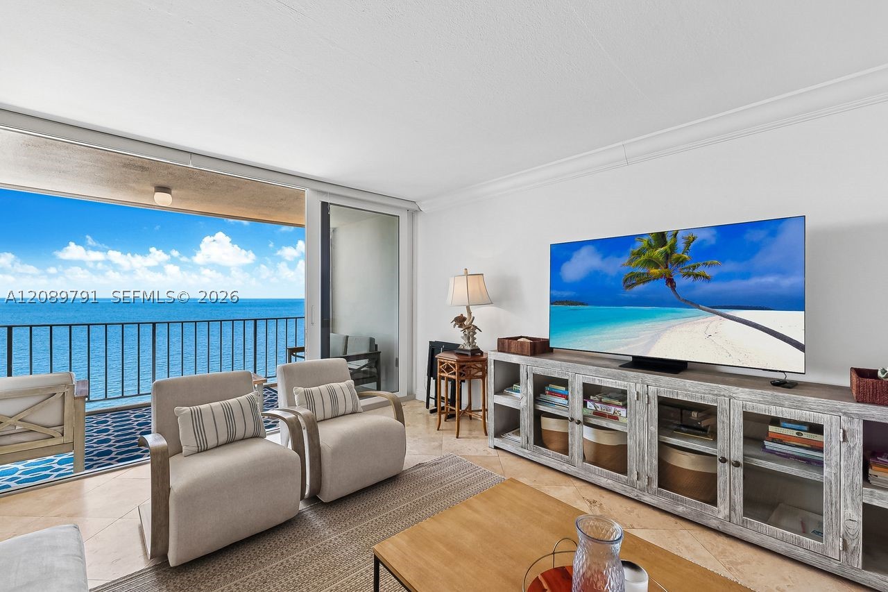 881 Ocean Dr #19C, Key Biscayne FL 33149