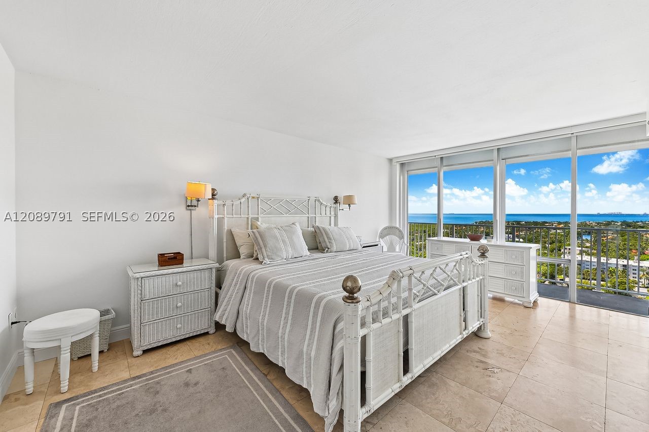 881 Ocean Dr #19C, Key Biscayne FL 33149