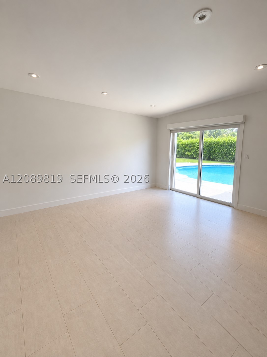 18700 NE 21st Ave, North Miami Beach FL 33179