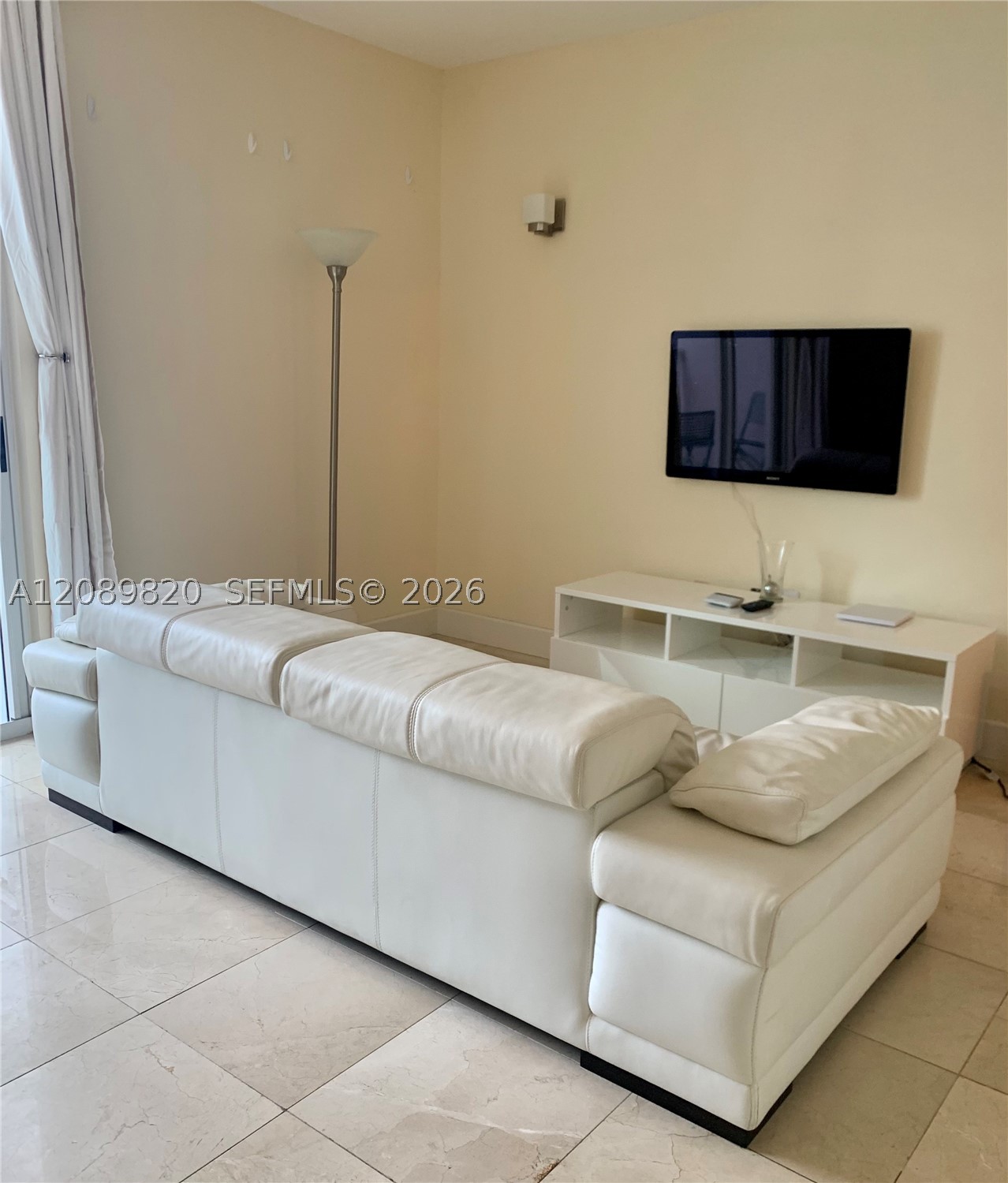 185 SE 14th Ter #1713, Miami FL 33131