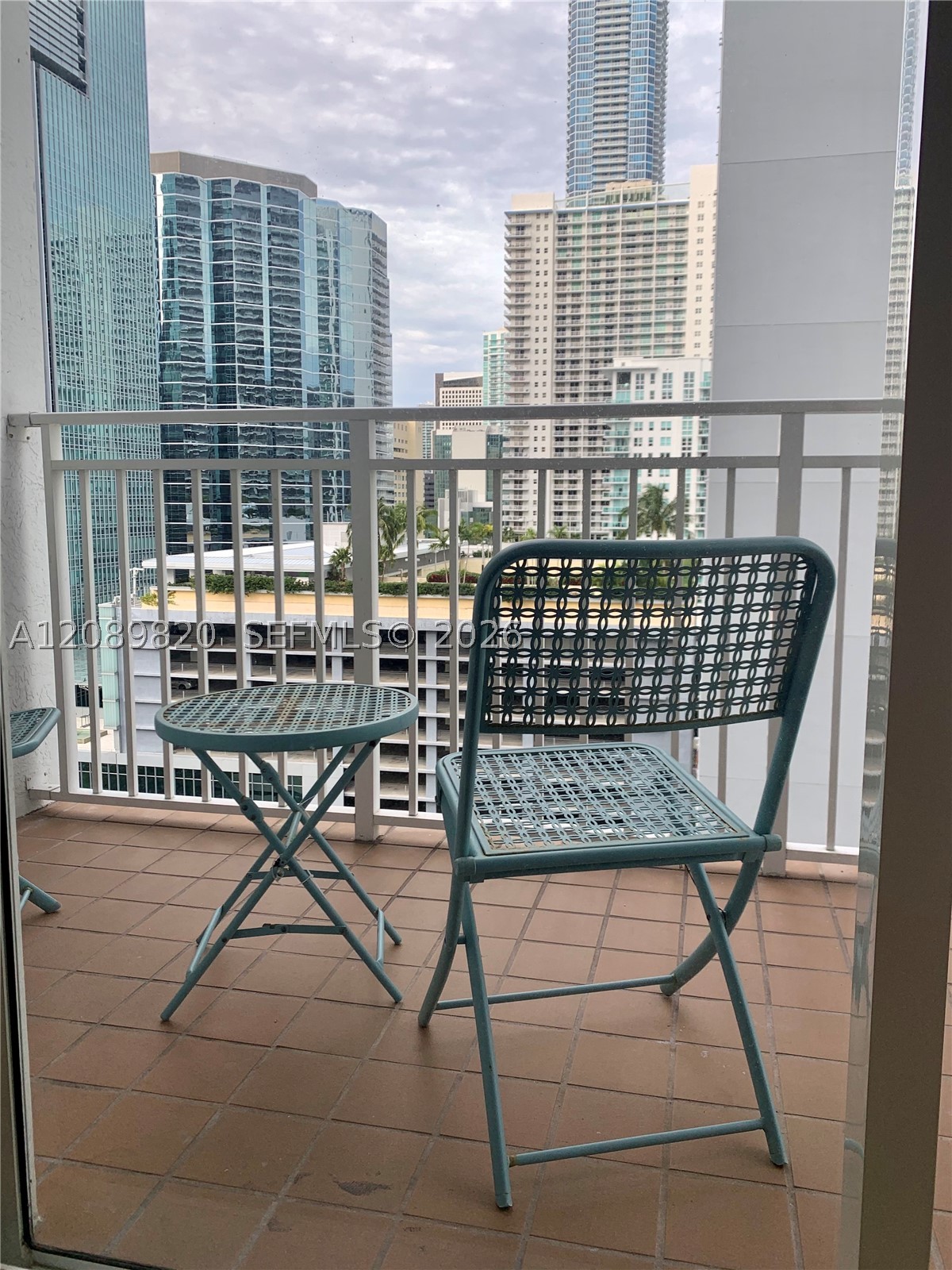 185 SE 14th Ter #1713, Miami FL 33131