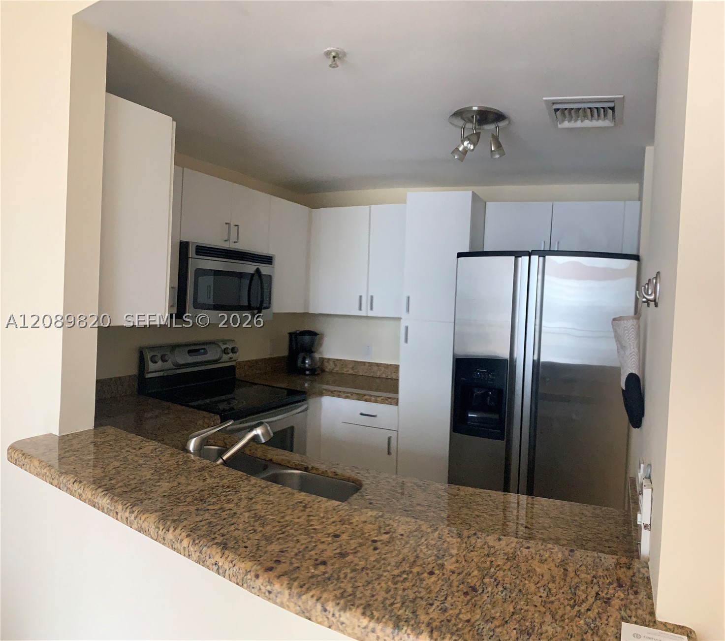 185 SE 14th Ter #1713, Miami FL 33131