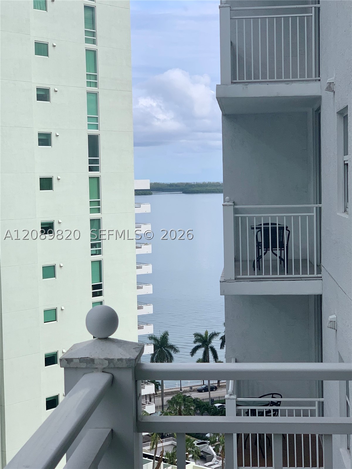 185 SE 14th Ter #1713, Miami FL 33131