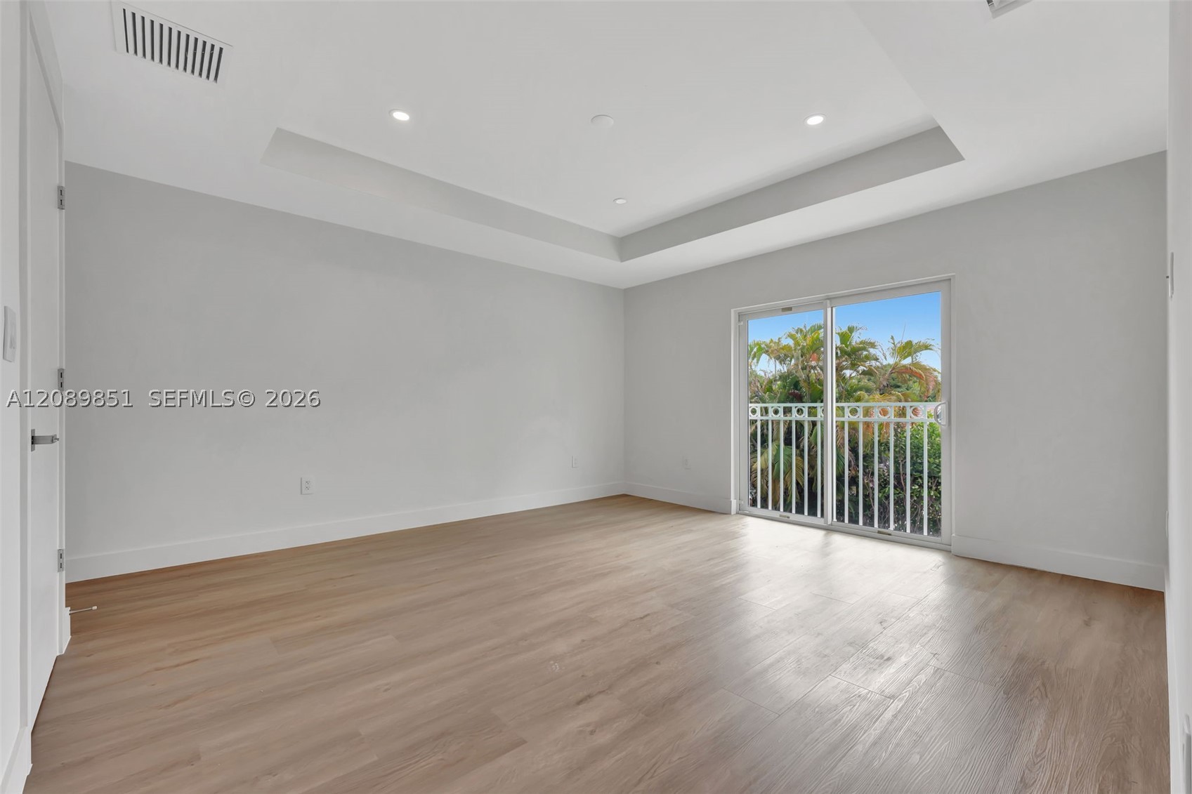 1533 NW 94th Way, Coral Springs FL 33071