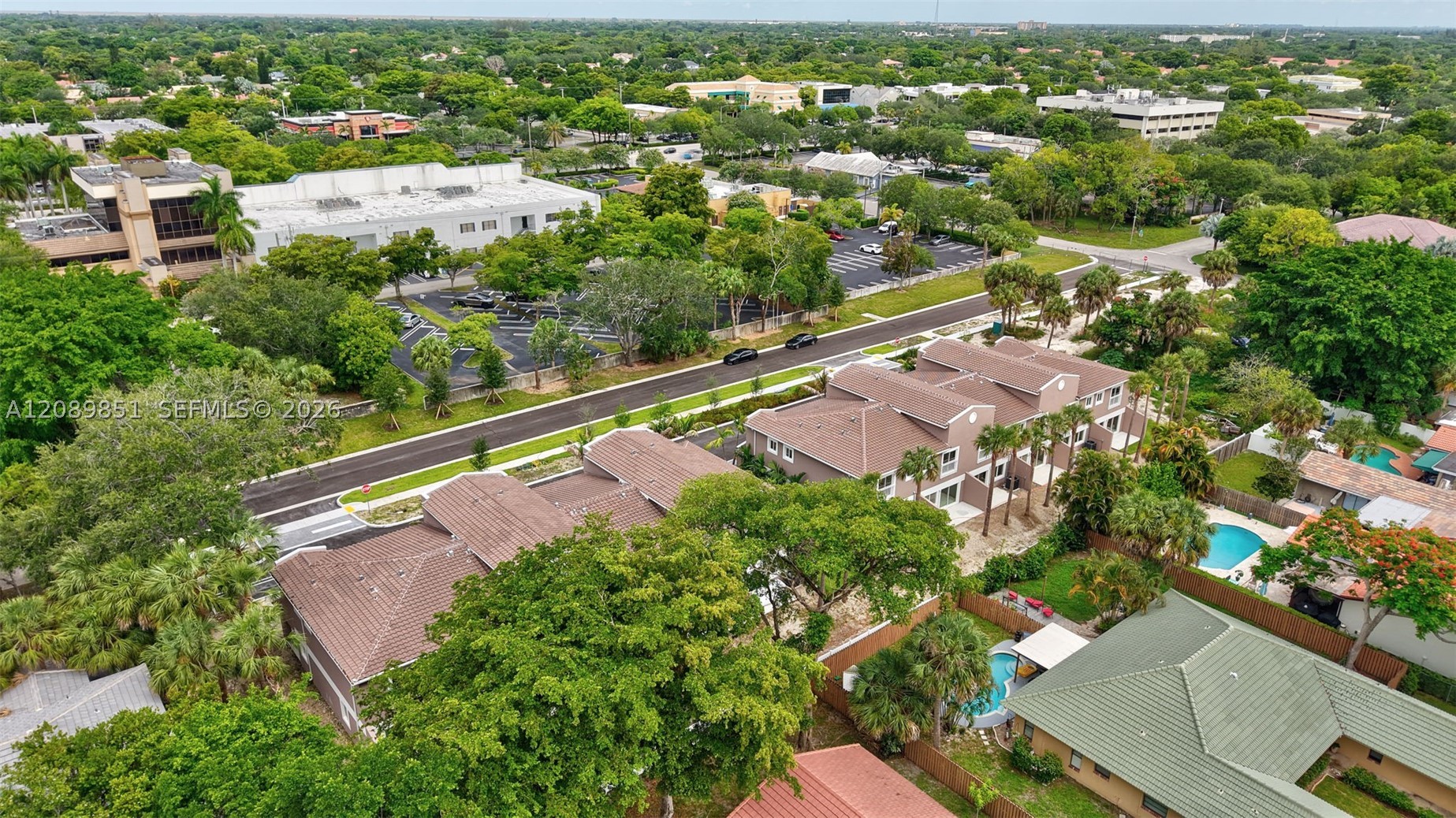 1533 NW 94th Way, Coral Springs FL 33071