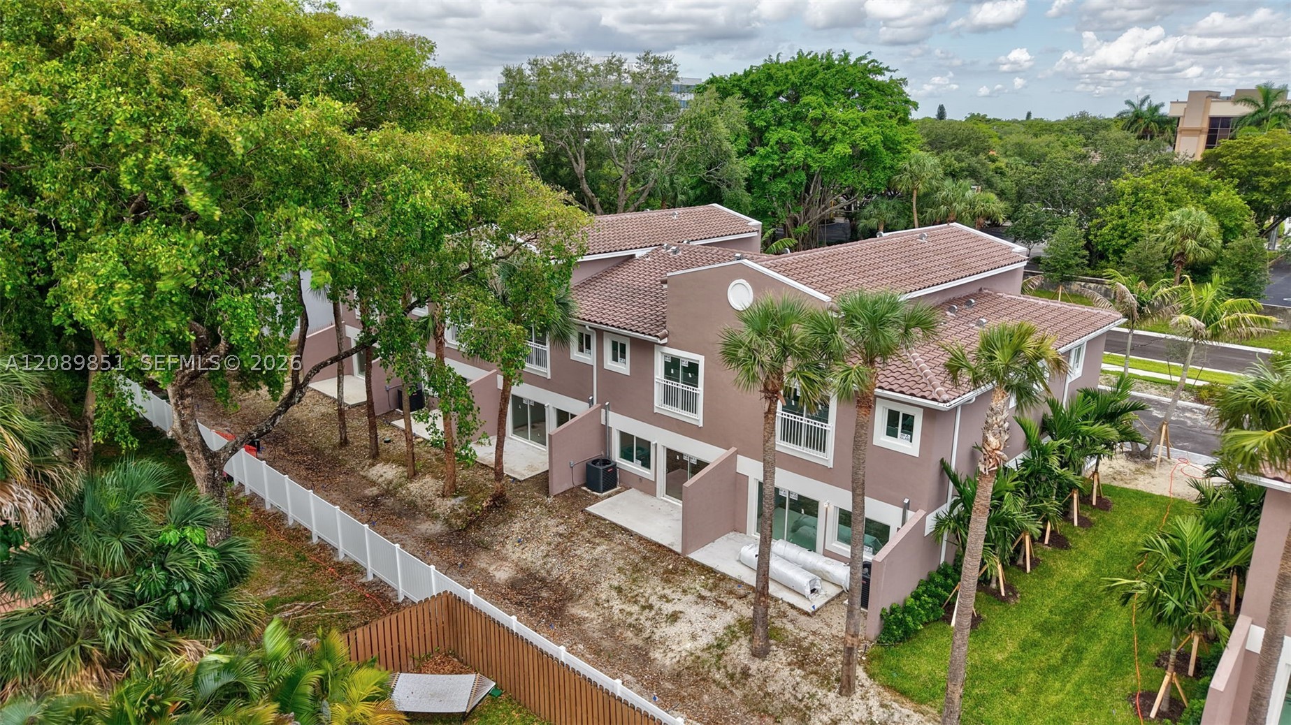 1533 NW 94th Way, Coral Springs FL 33071