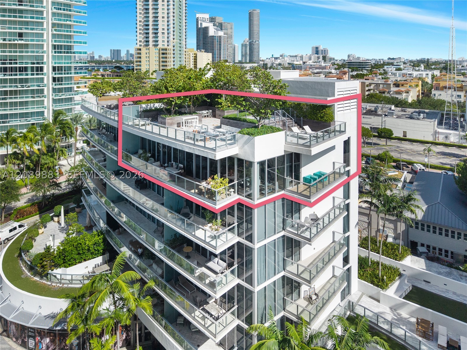 801 S Pointe Dr #PH 2, Miami Beach FL 33139