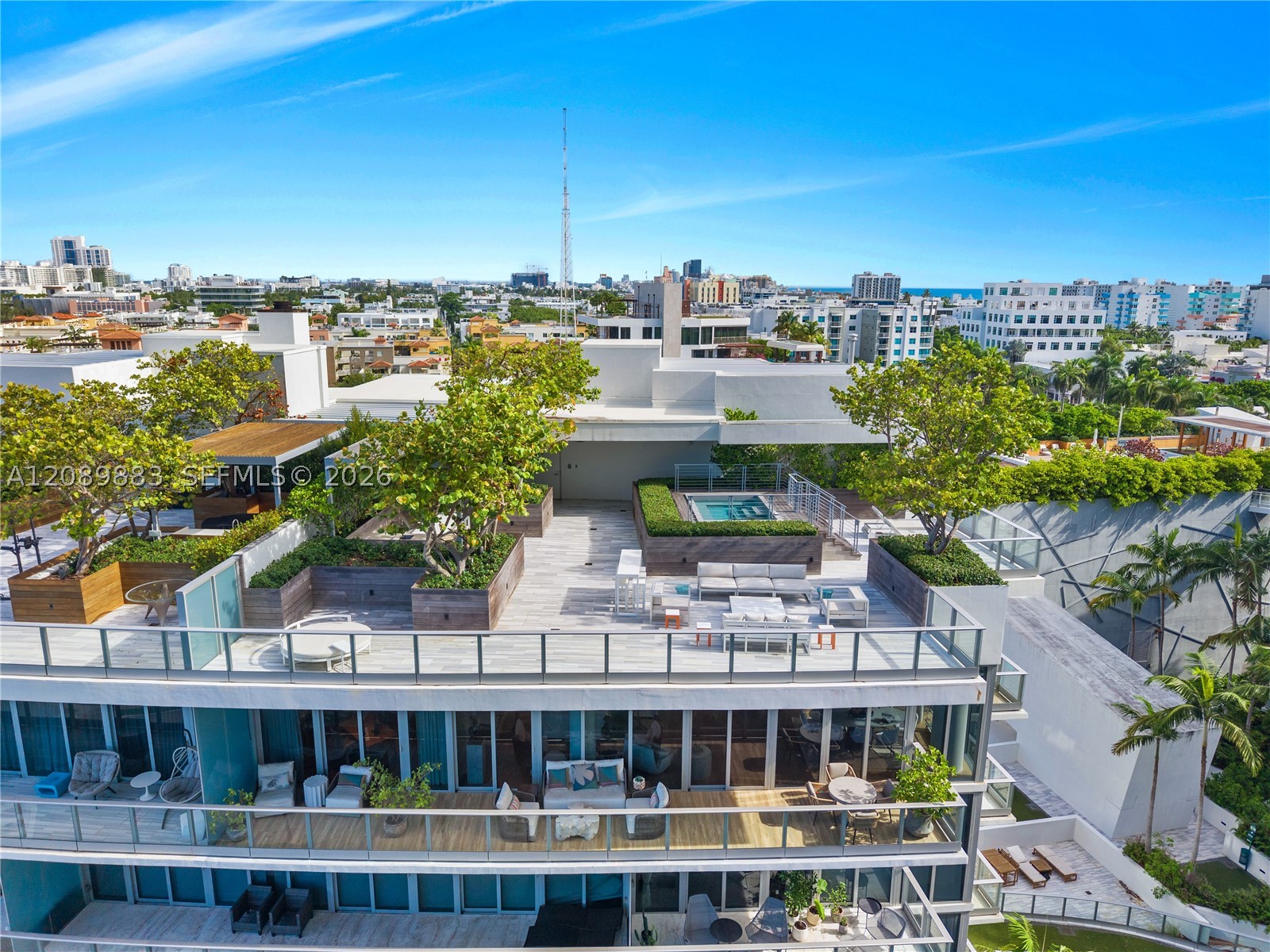 801 S Pointe Dr #PH 2, Miami Beach FL 33139