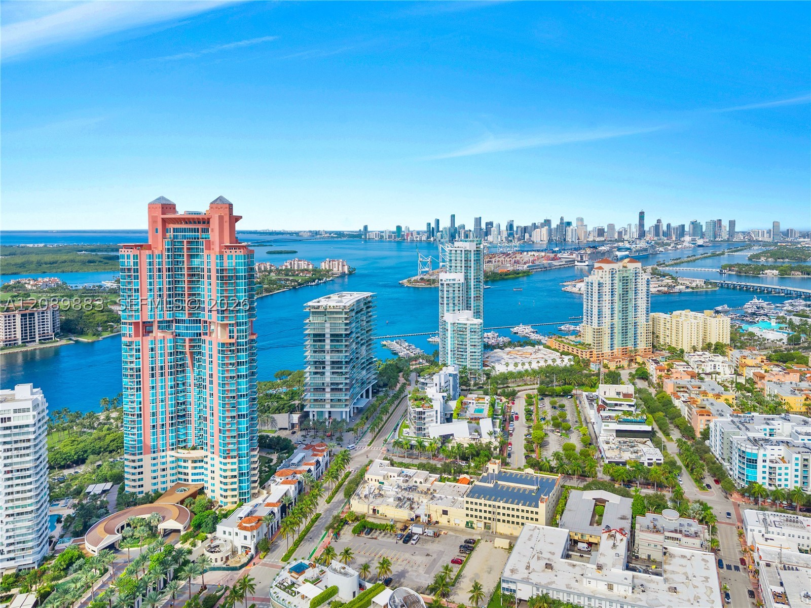 801 S Pointe Dr #PH 2, Miami Beach FL 33139