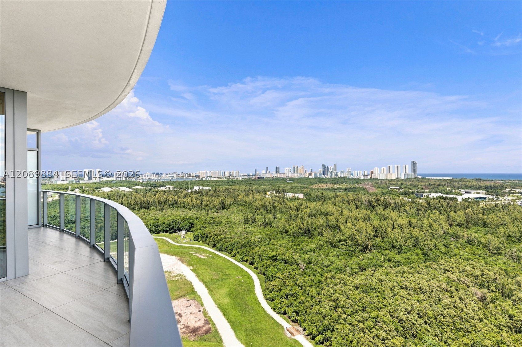 2411 Laguna Circle #2301, North Miami FL 33181