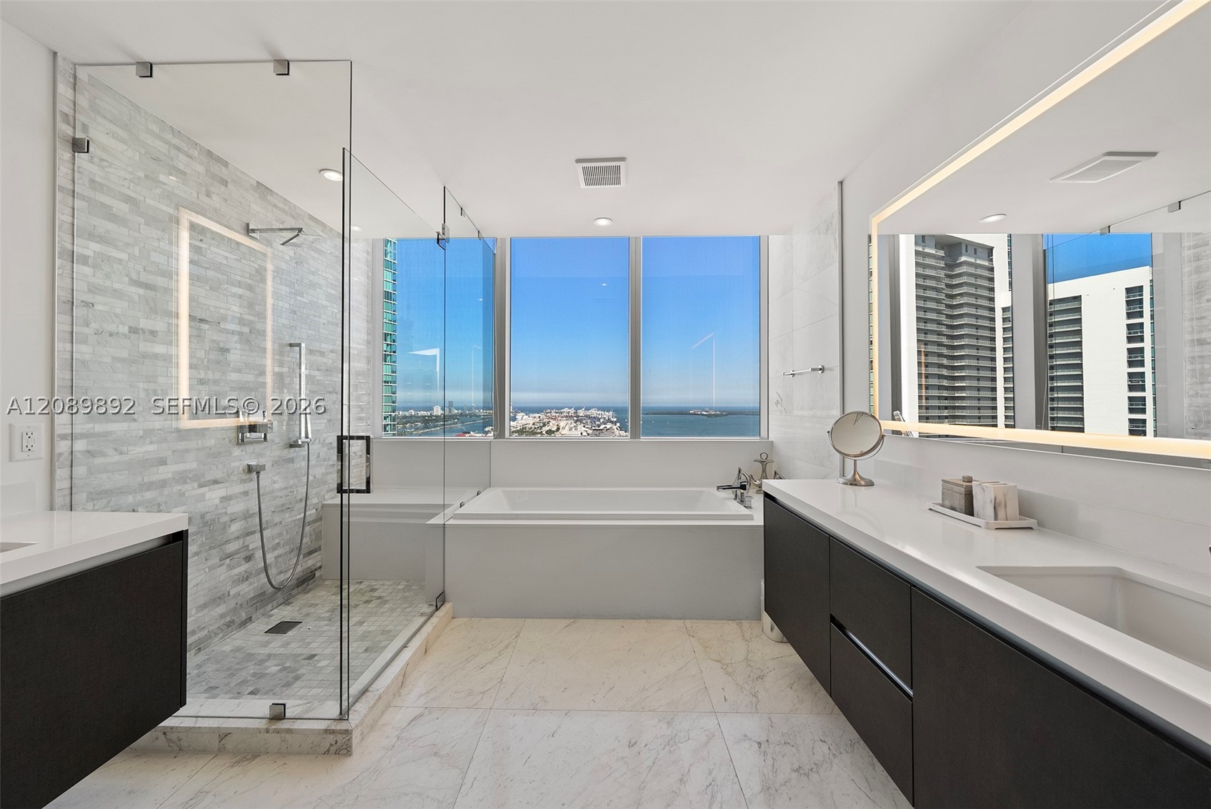 851 NE 1st Ave #3711, Miami FL 33132