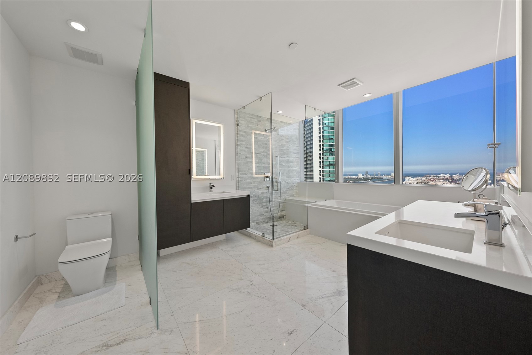 851 NE 1st Ave #3711, Miami FL 33132