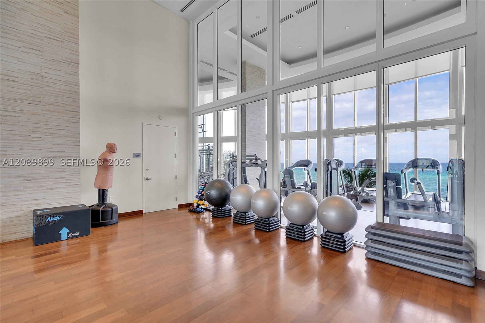 16001 Collins Ave #4102, Sunny Isles Beach FL 33160