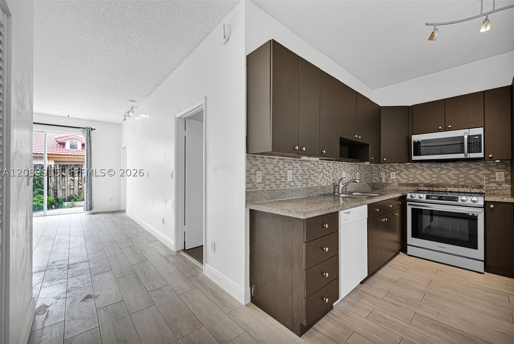 21555 SW 87th Ct #201, Cutler Bay FL 33189