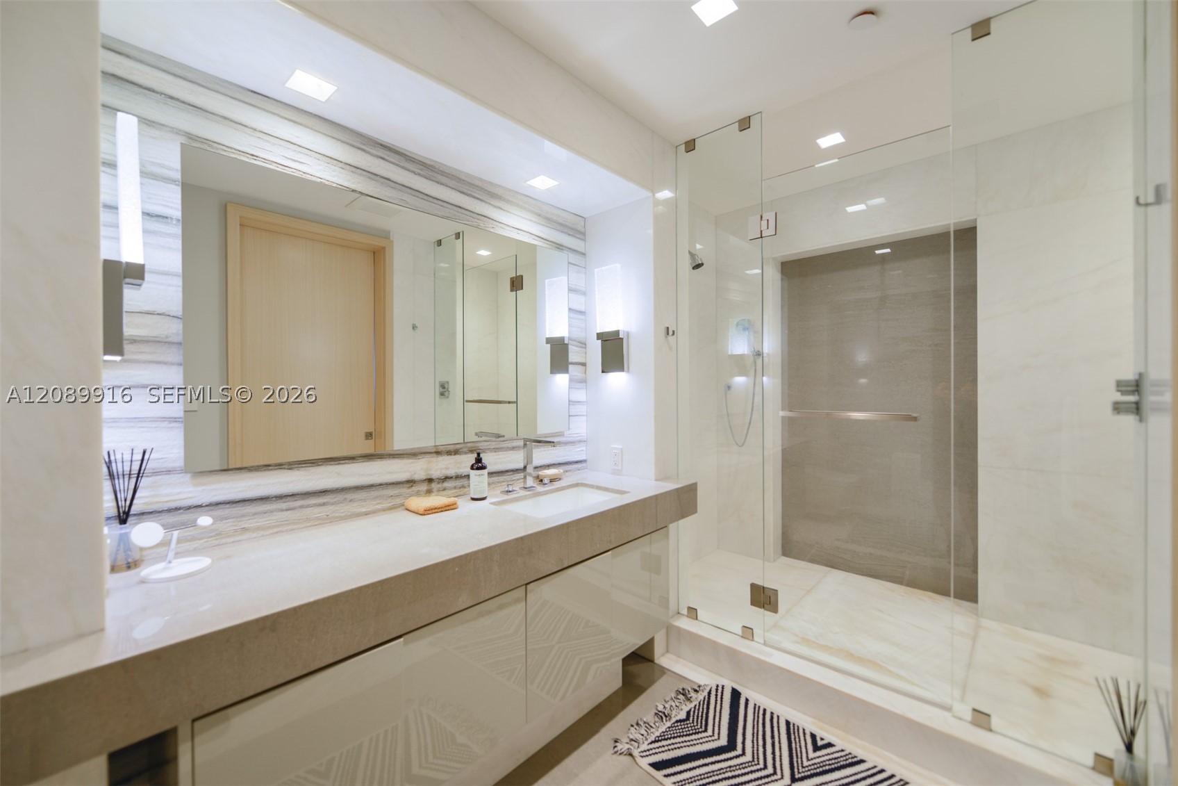 16047 Collins Ave #3204, Sunny Isles Beach FL 33160