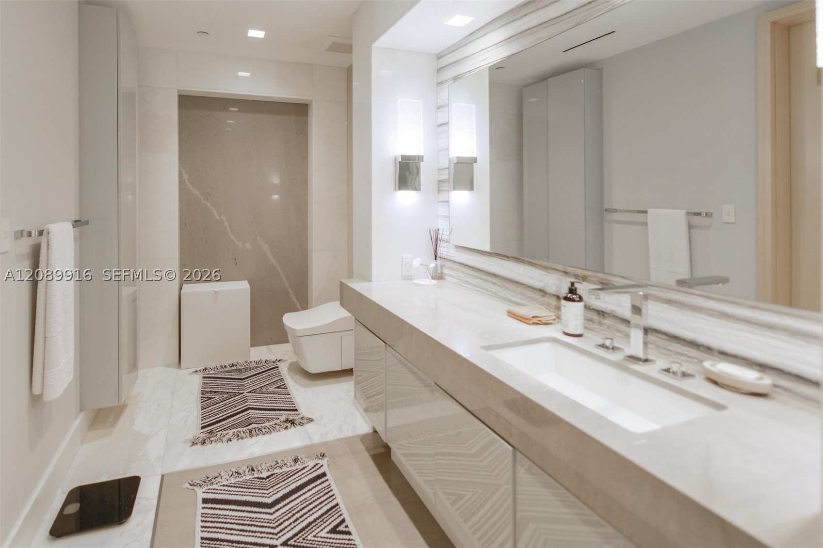 16047 Collins Ave #3204, Sunny Isles Beach FL 33160