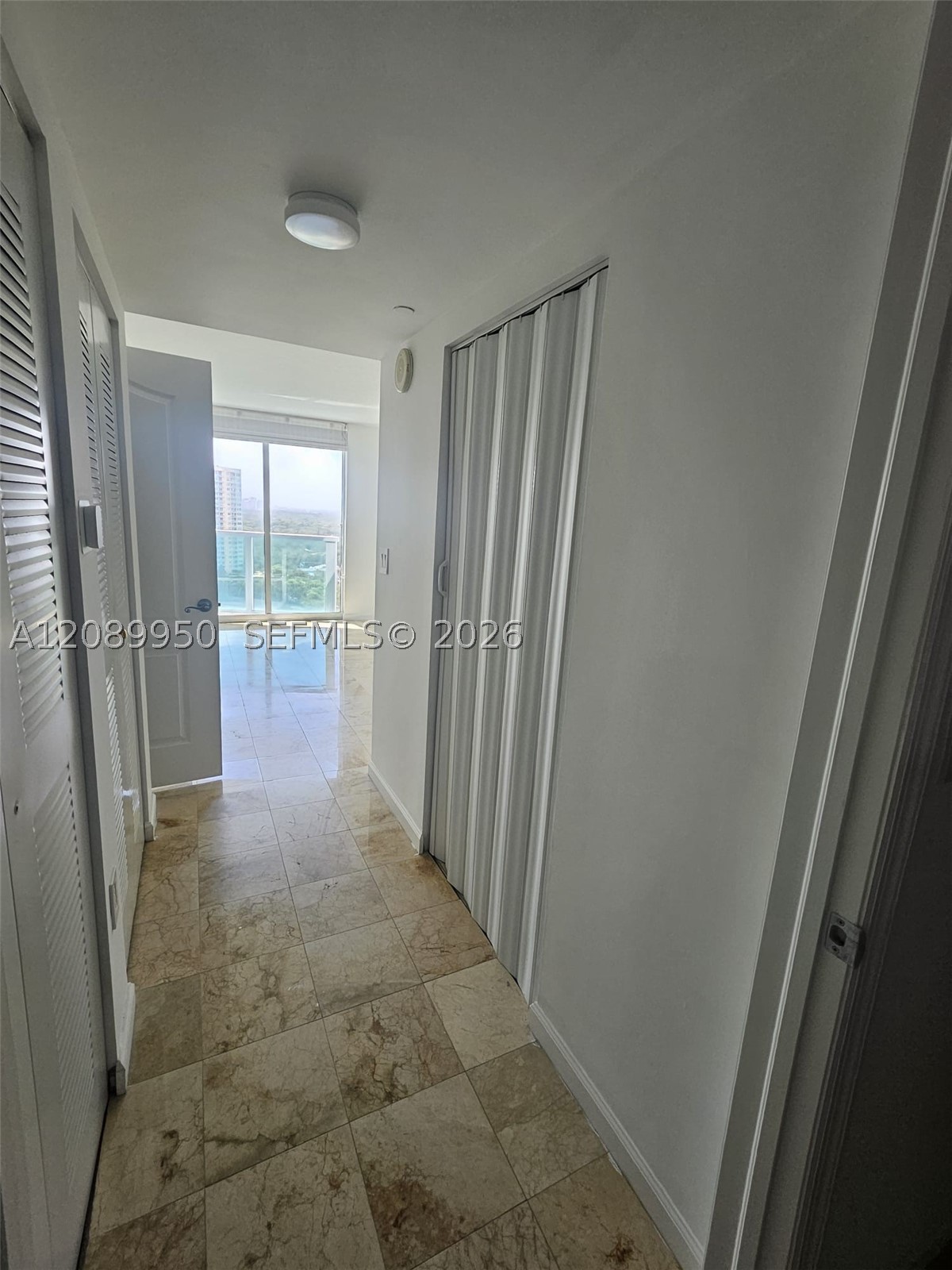 2101 Brickell Ave #2111, Miami FL 33129