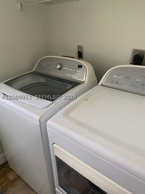 2496 Centergate Dr #201, Miramar FL 33025