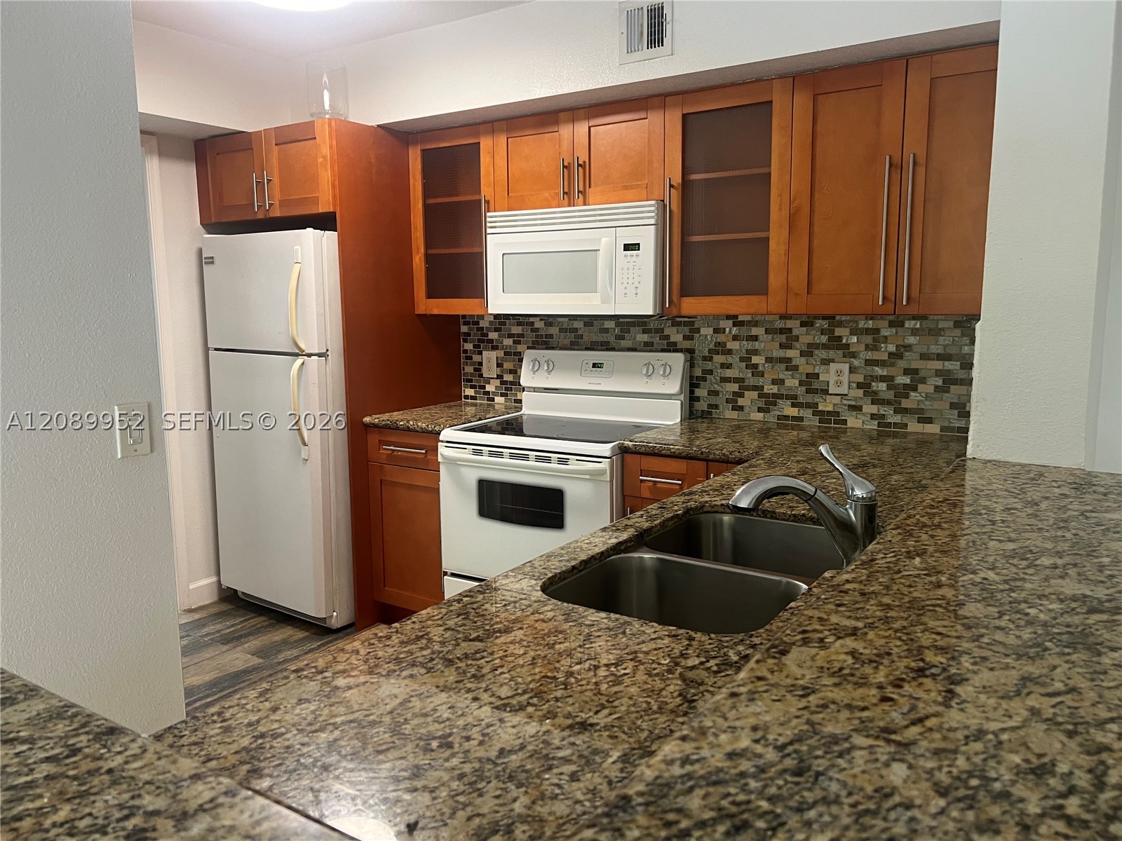 2496 Centergate Dr #201, Miramar FL 33025
