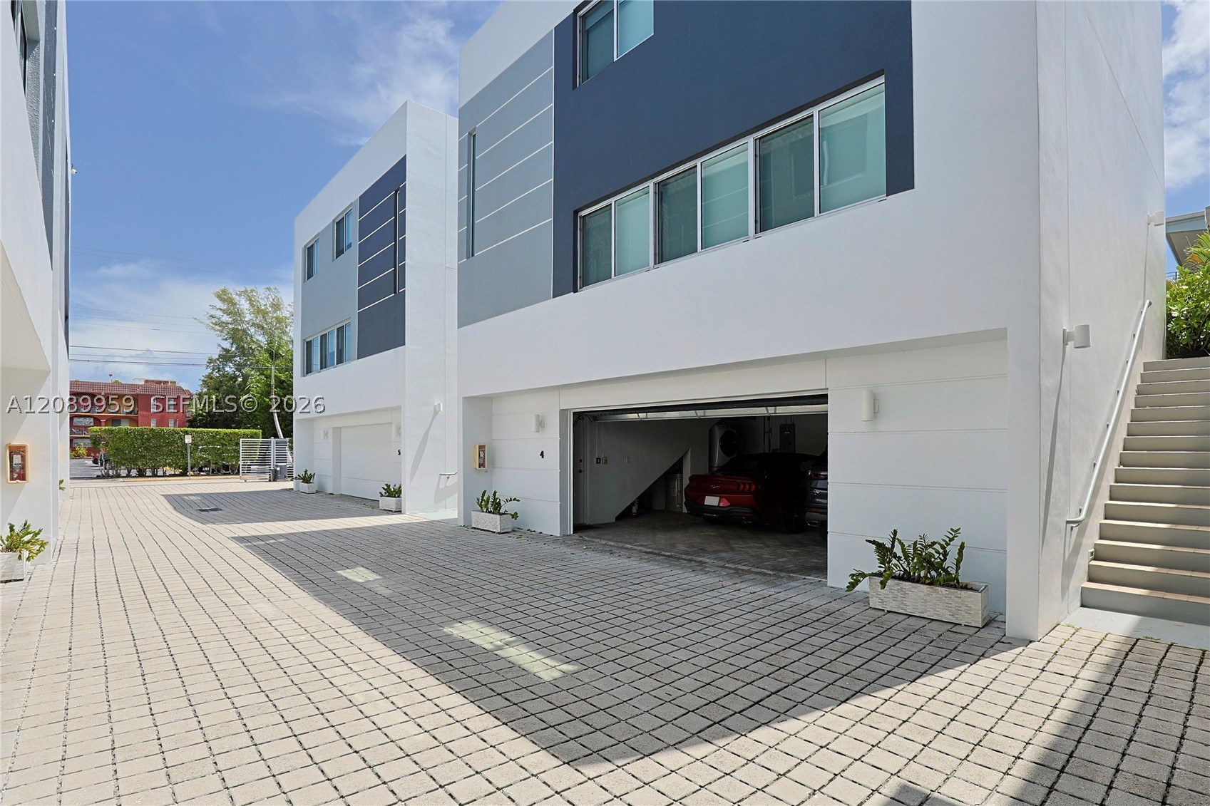 7520 SW 59th Pl #4D, South Miami FL 33143