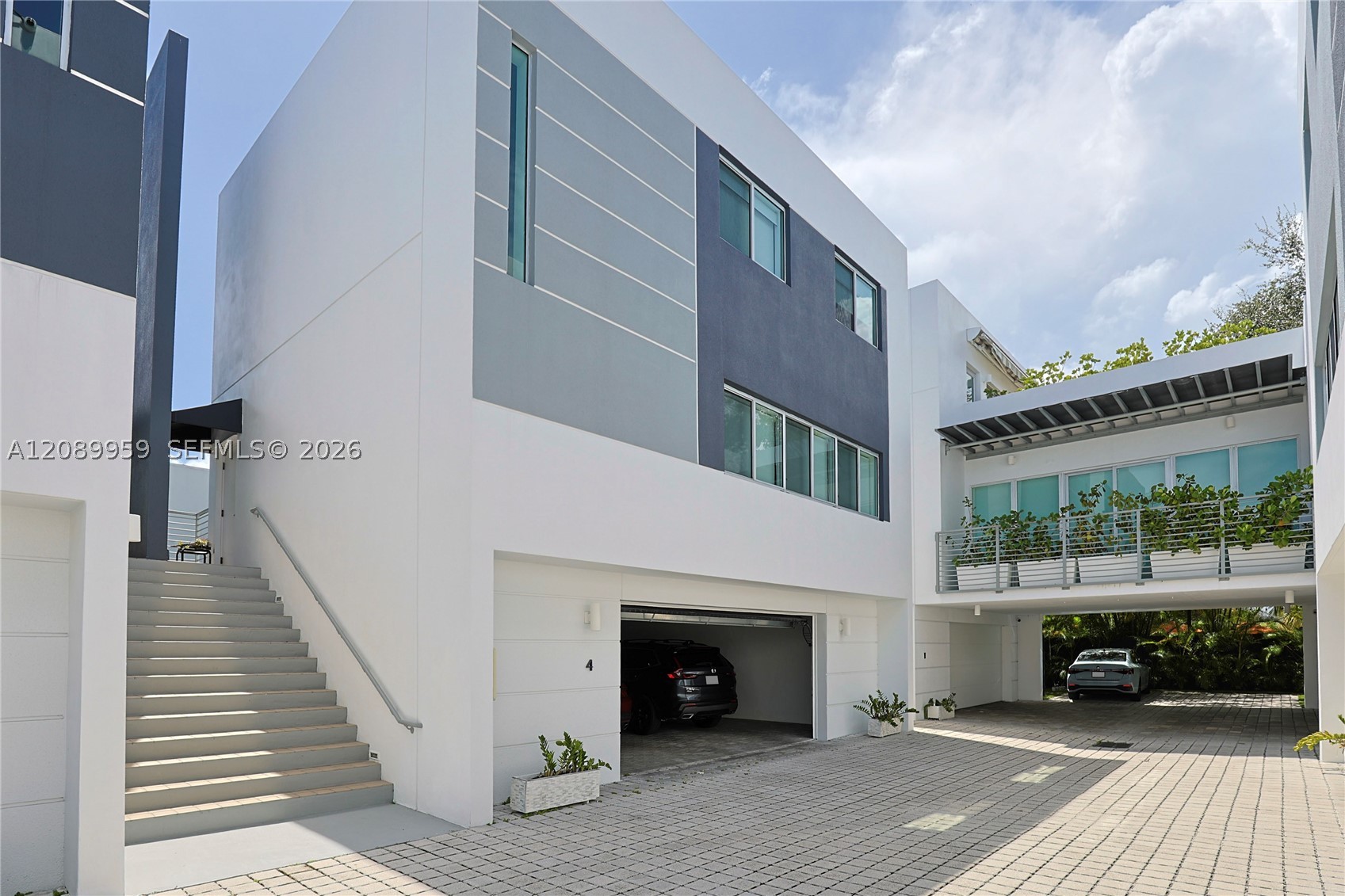 7520 SW 59th Pl #4D, South Miami FL 33143