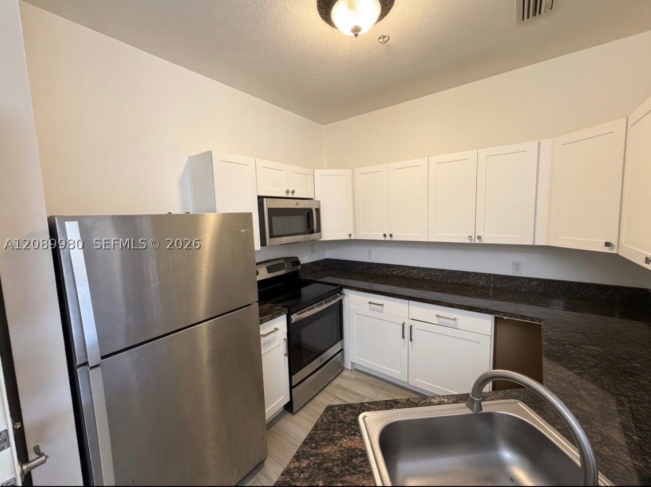 85 Gulfstream Rd #105A, Dania Beach FL 33004