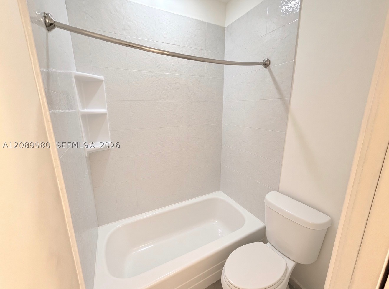 85 Gulfstream Rd #105A, Dania Beach FL 33004