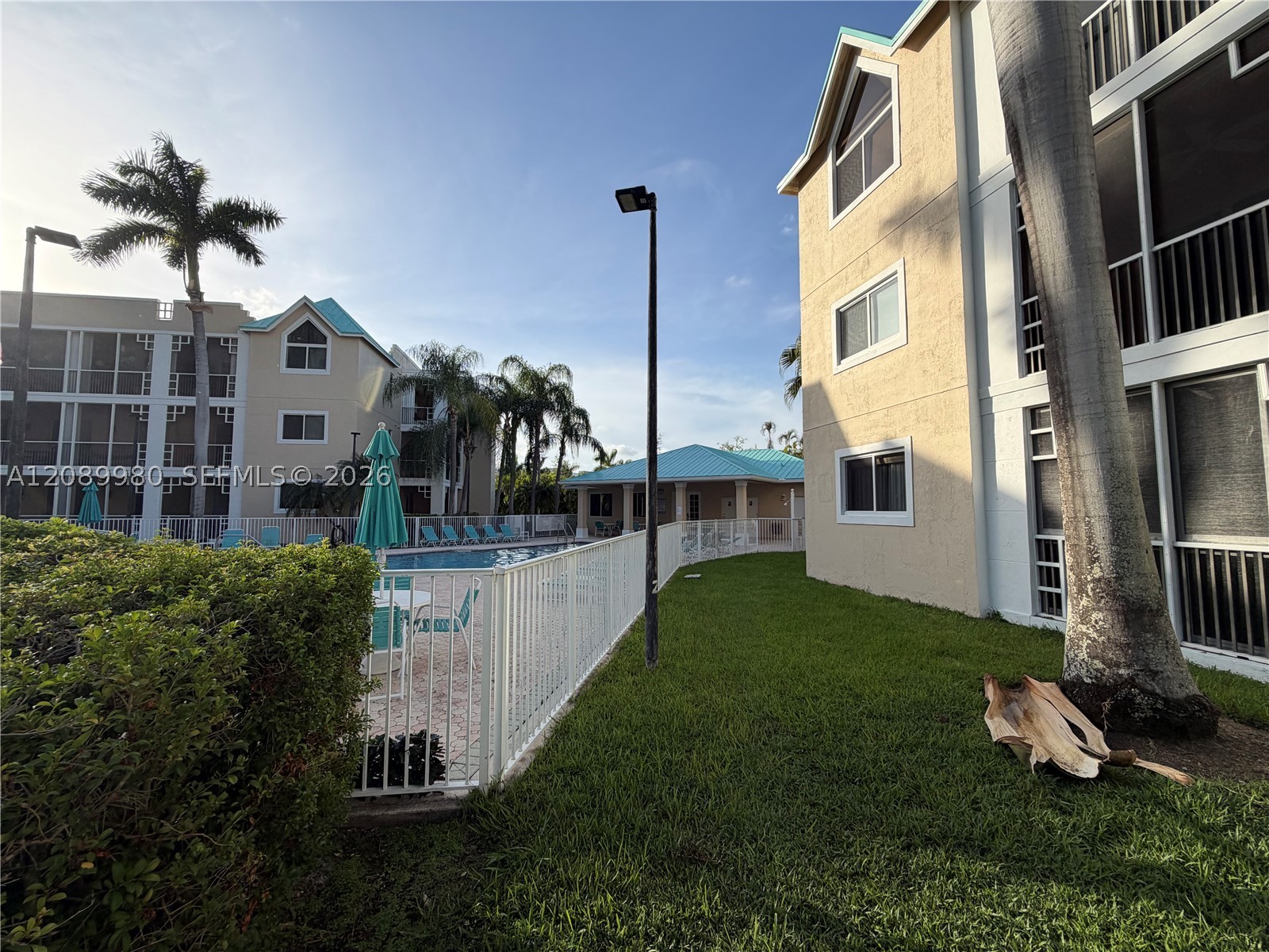 85 Gulfstream Rd #105A, Dania Beach FL 33004