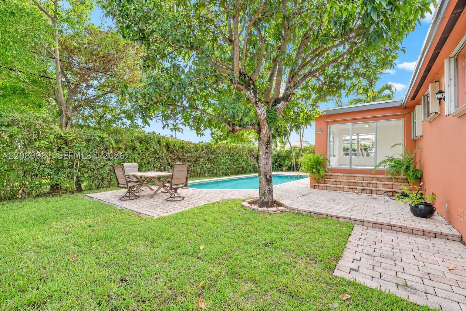 7970 SW 17th St, Miami FL 33155