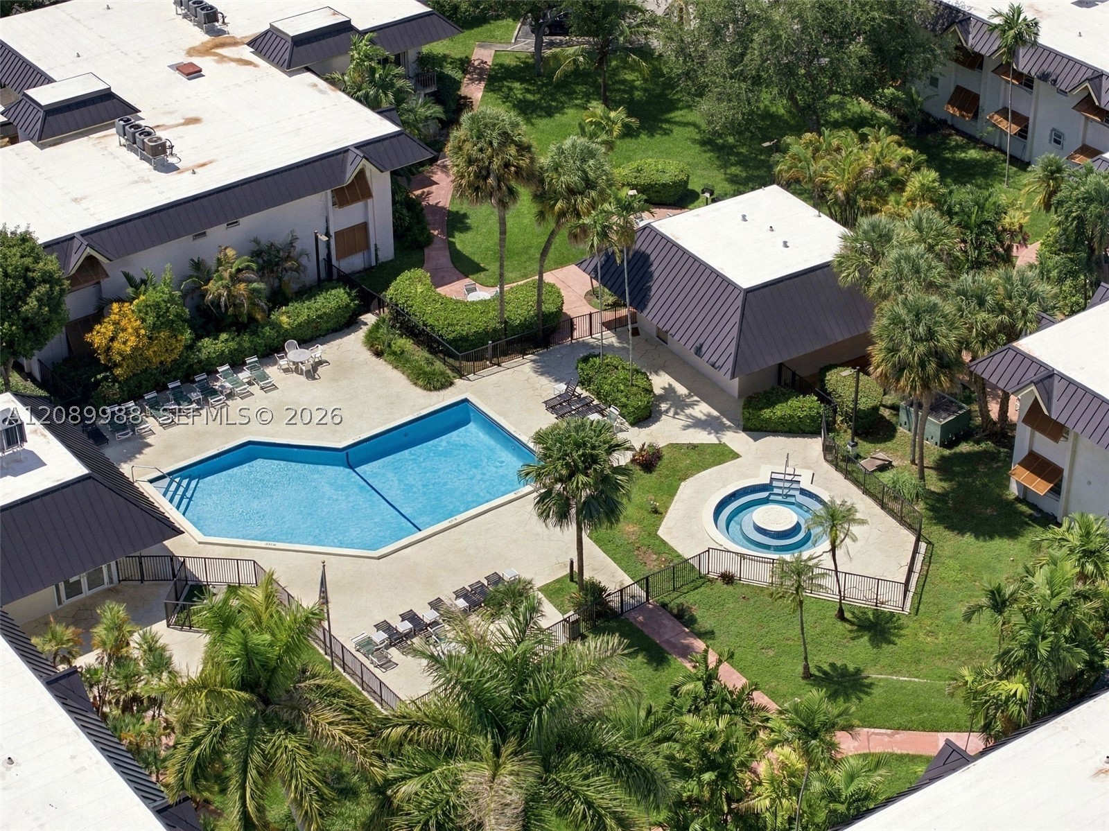 Miami FL 33156 - A12089988