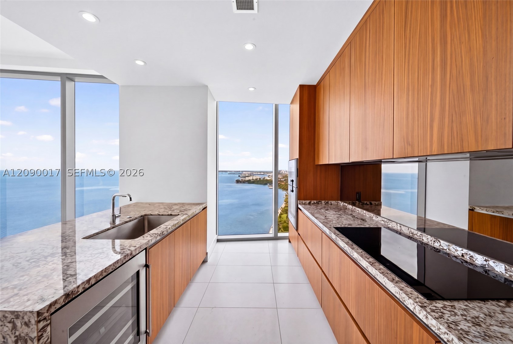 175 SE 25 Rd #2602, Miami FL 33129