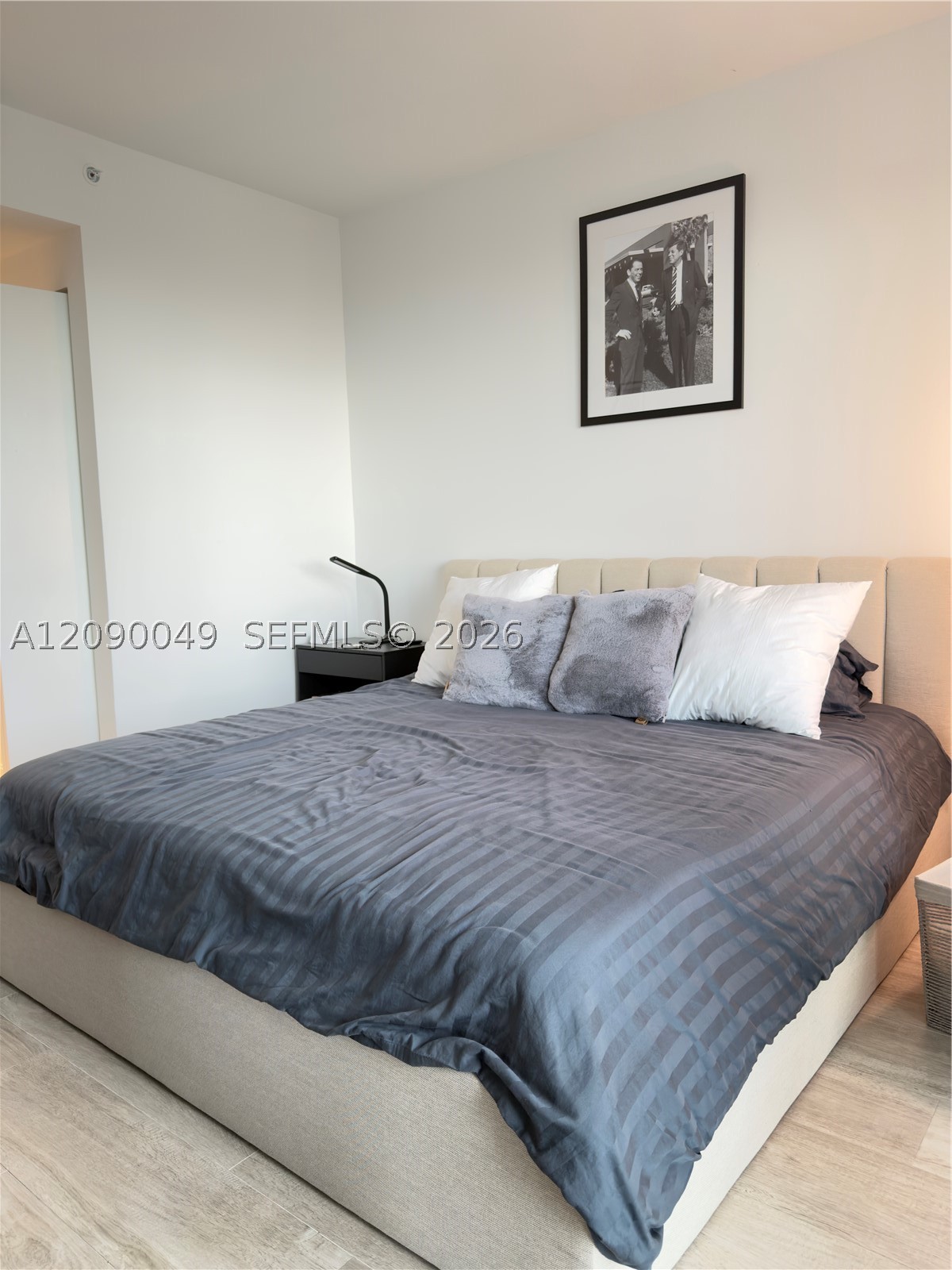 55 SW 9th St #3505, Miami FL 33130