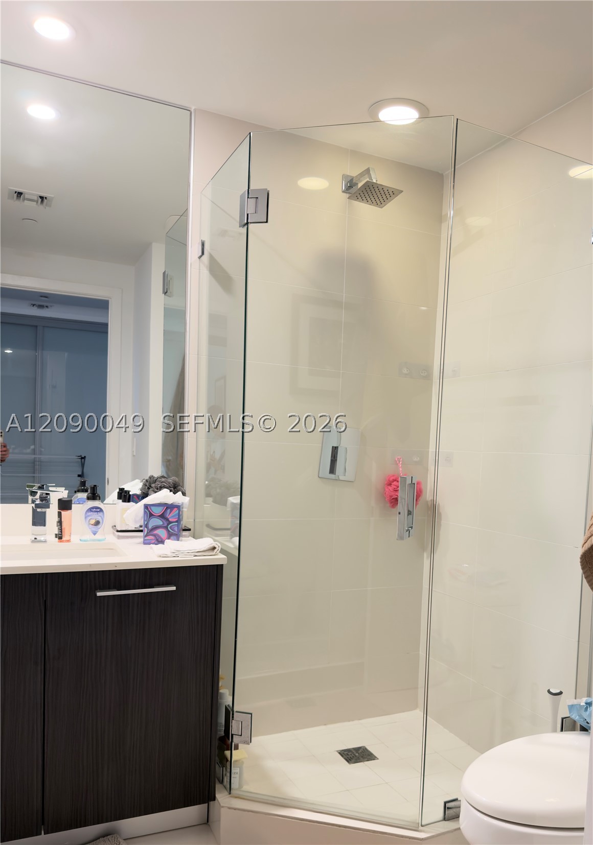55 SW 9th St #3505, Miami FL 33130