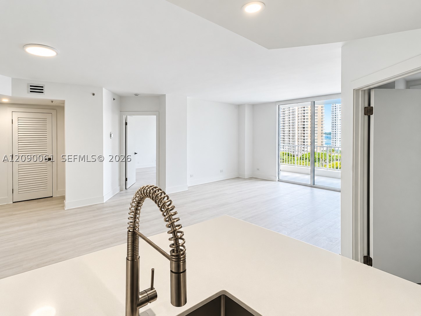 701 Brickell Key Blvd #1111, Miami FL 33131