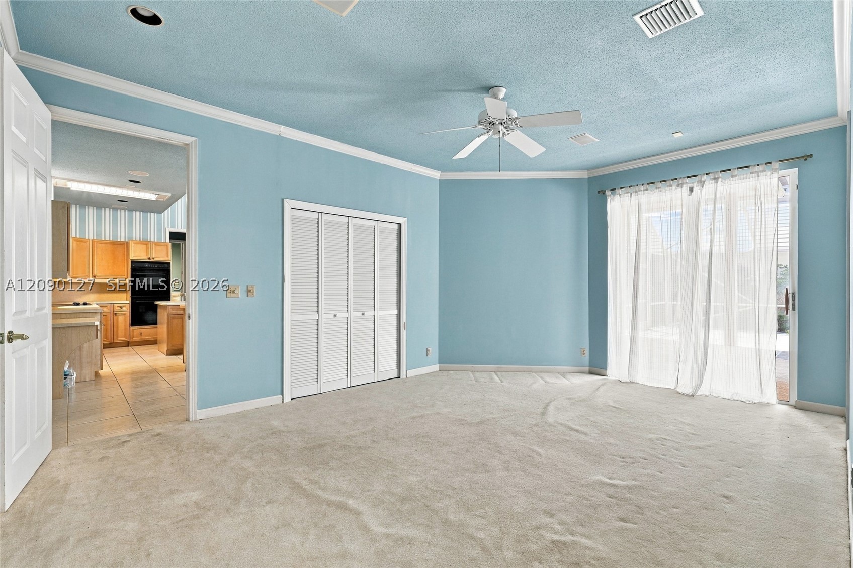 173 Orange Tree Dr, Atlantis FL 33462