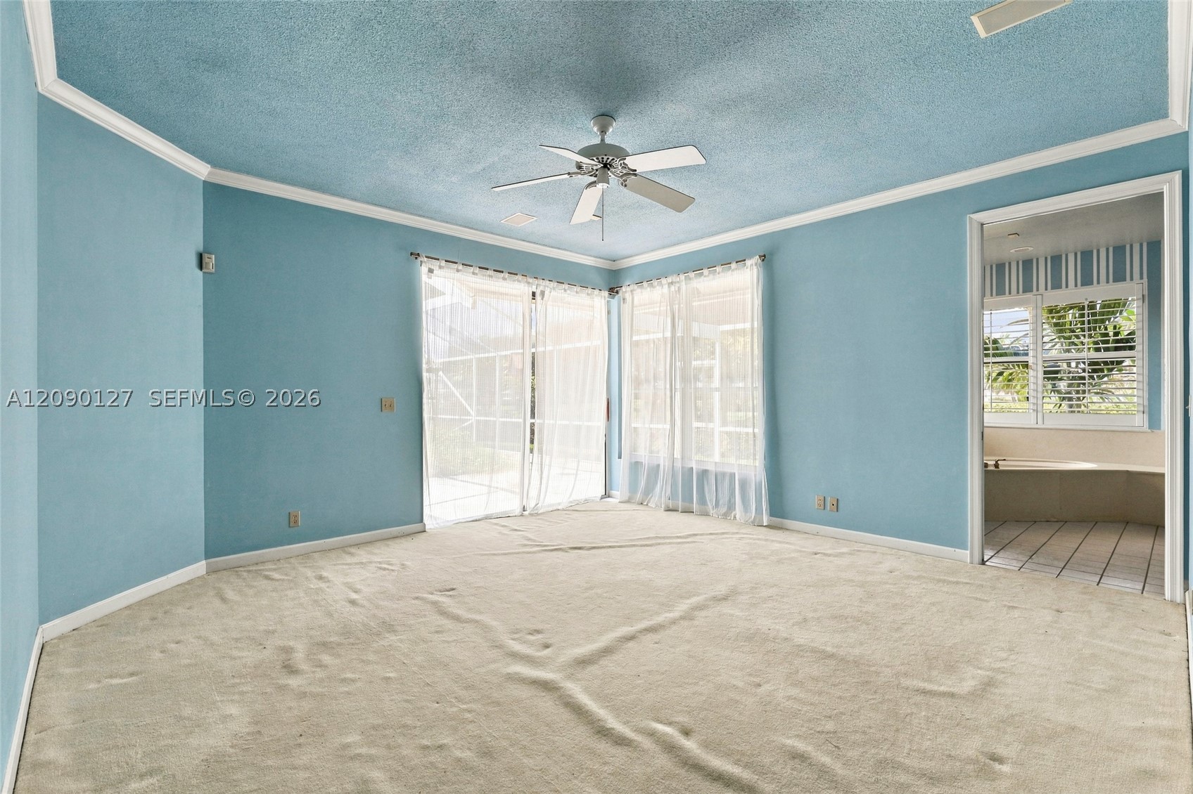 173 Orange Tree Dr, Atlantis FL 33462
