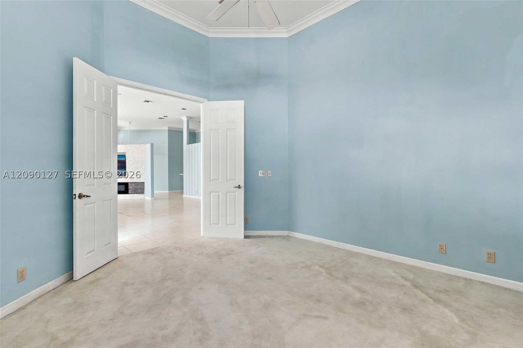 173 Orange Tree Dr, Atlantis FL 33462