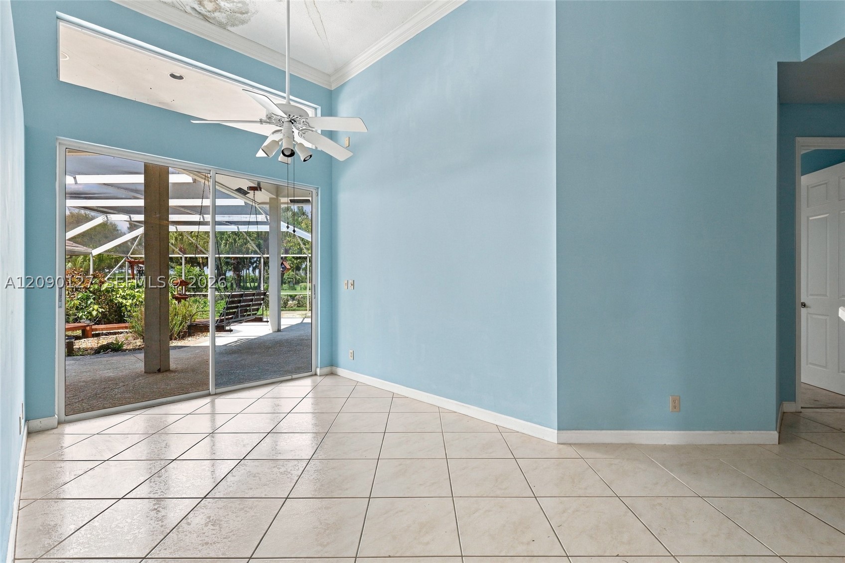173 Orange Tree Dr, Atlantis FL 33462