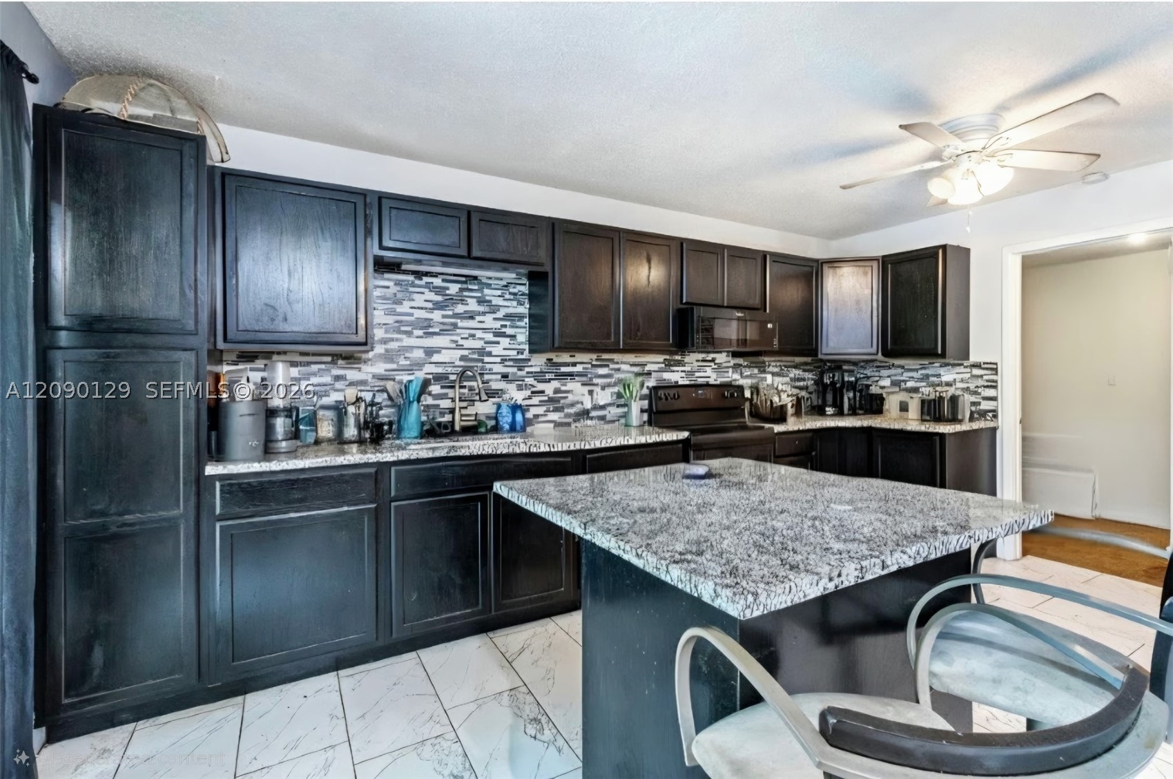 281 SW 83rd Ave, North Lauderdale FL 33068