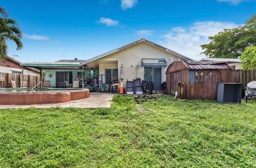 281 SW 83rd Ave, North Lauderdale FL 33068