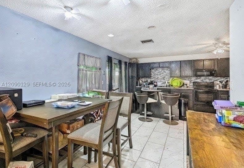 281 SW 83rd Ave, North Lauderdale FL 33068