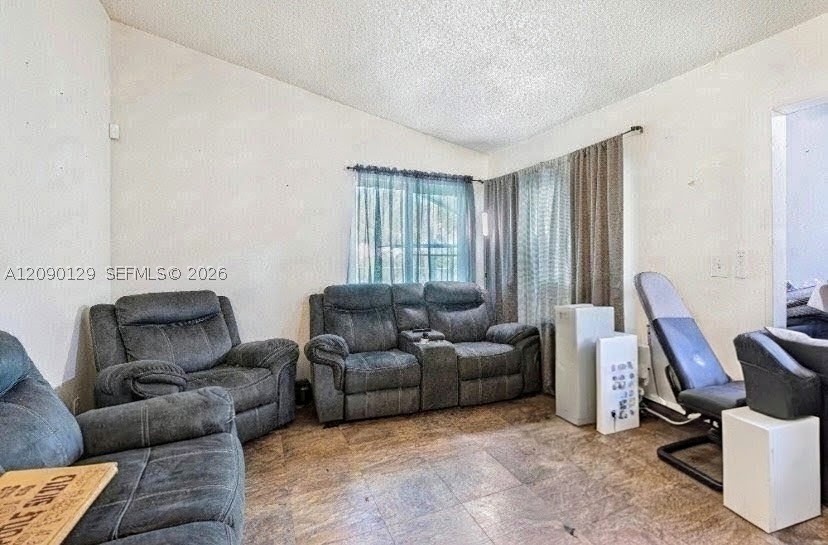 281 SW 83rd Ave, North Lauderdale FL 33068