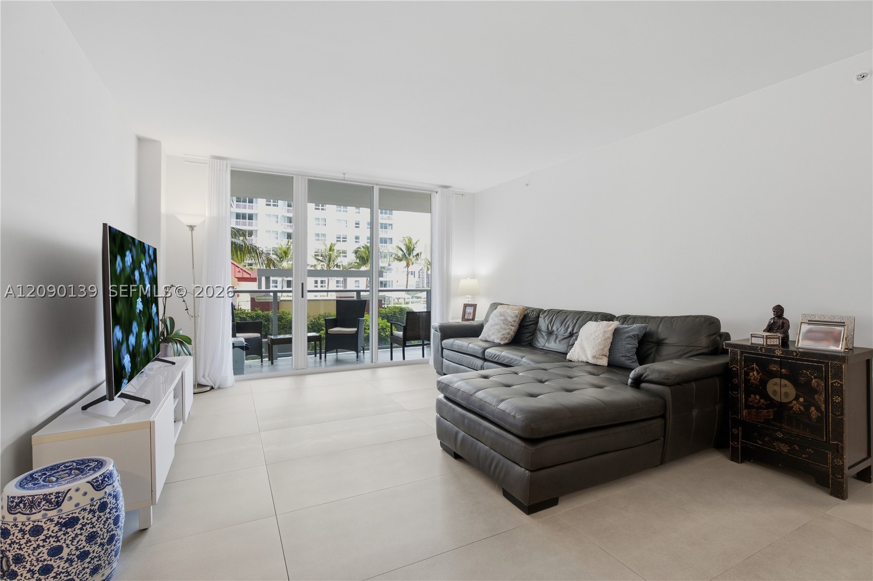 1155 Brickell Bay Dr #704, Miami FL 33131