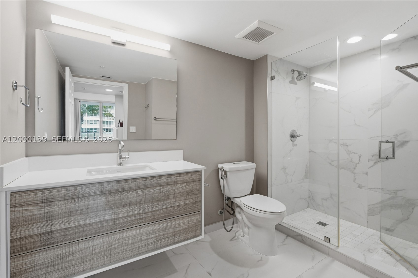 1155 Brickell Bay Dr #704, Miami FL 33131