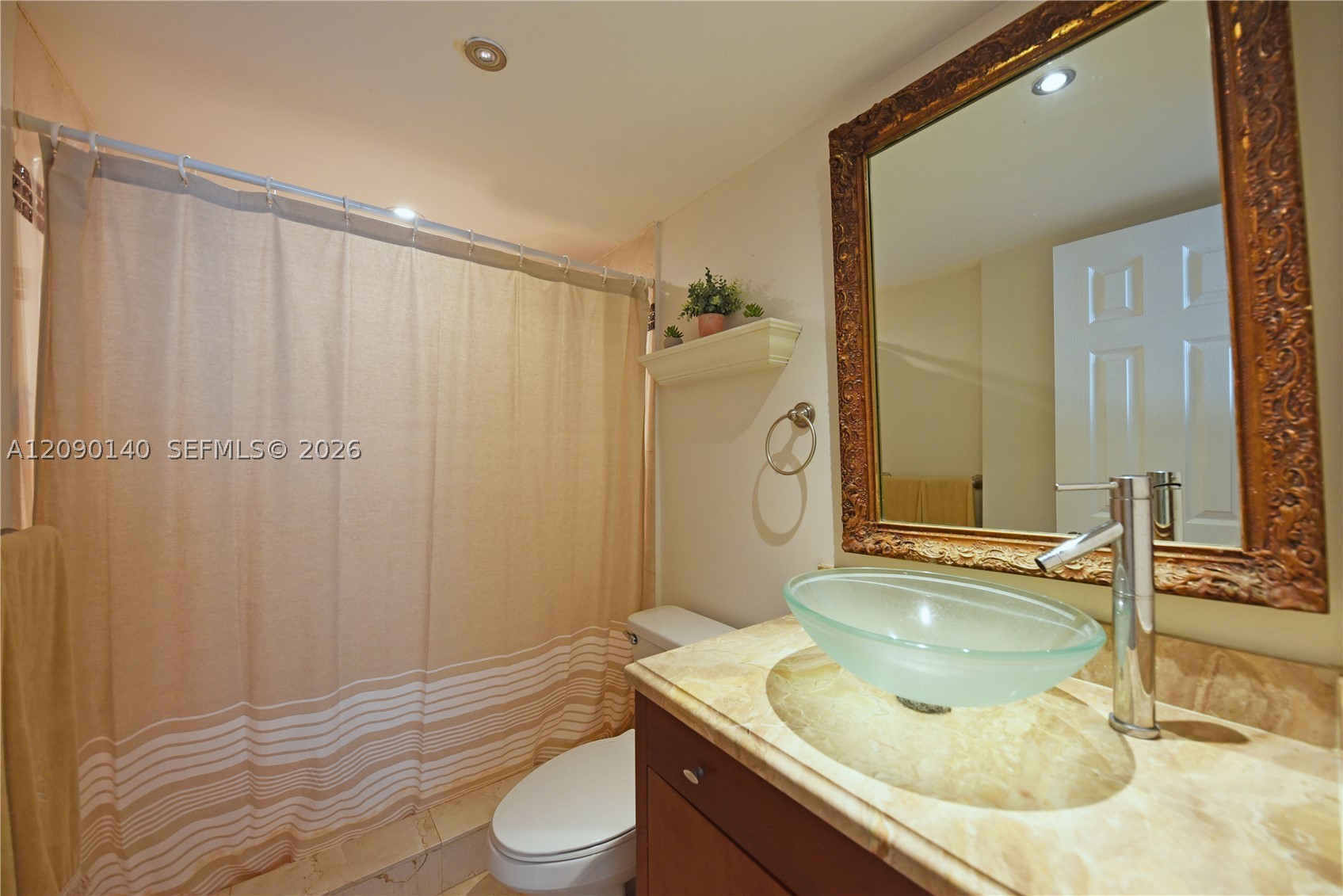 2016 Bay Dr #201, Miami Beach FL 33141