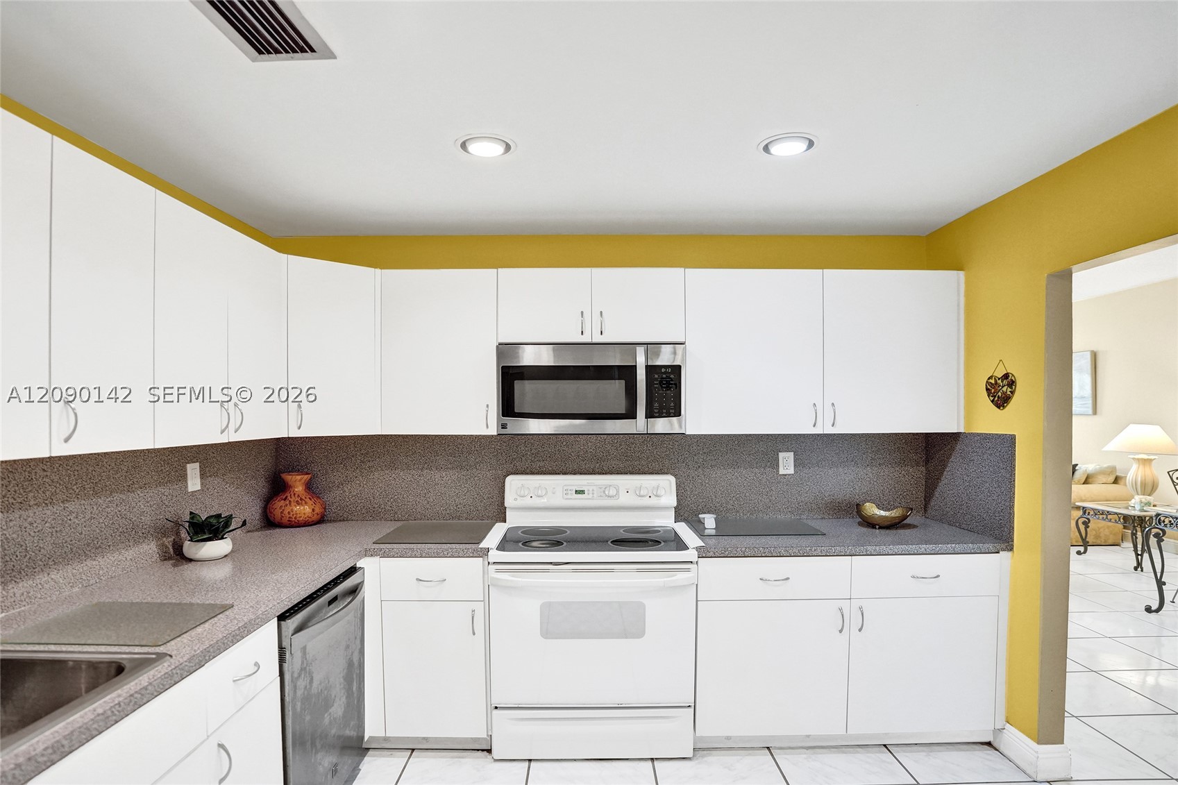 1600 S Ocean Dr #1F, Hollywood FL 33019