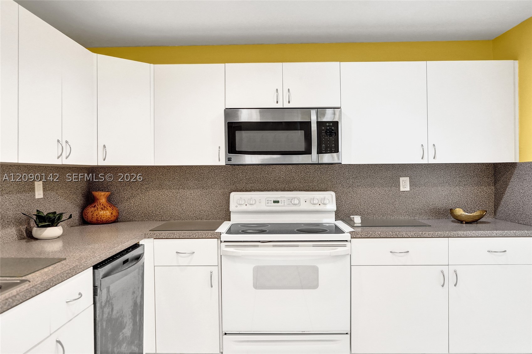1600 S Ocean Dr #1F, Hollywood FL 33019