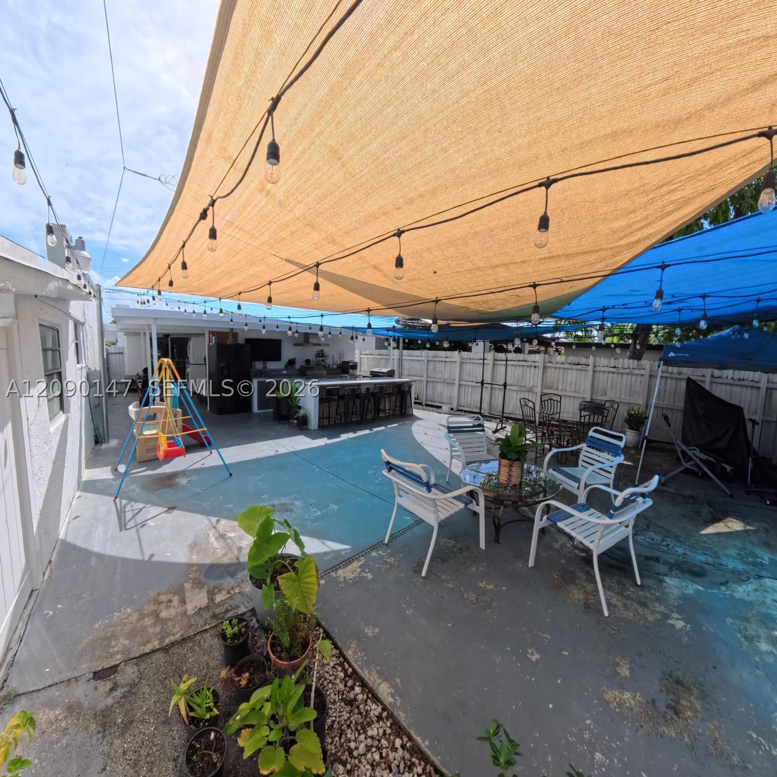 228 NW 58th Ct, Miami FL 33126