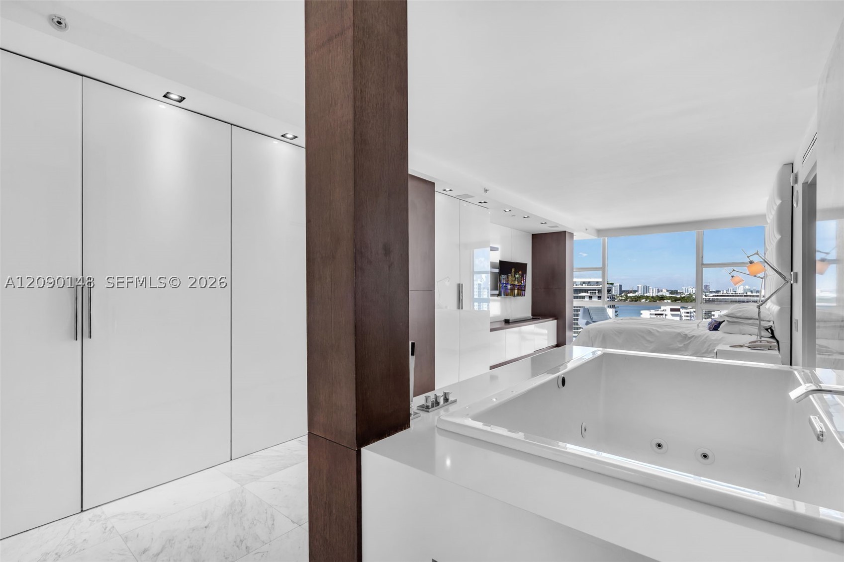 6801 Collins Ave #LPH12 (Door LPH01), Miami Beach FL 33141